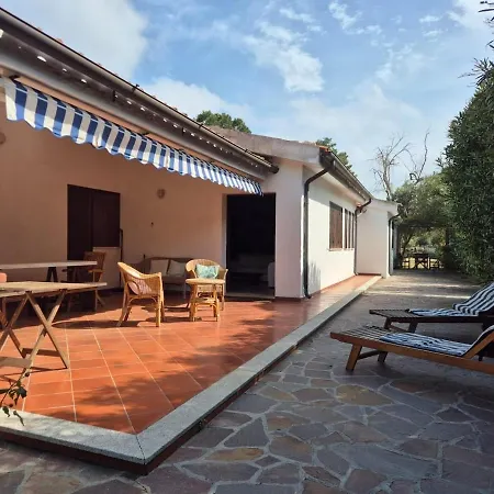 Semesterbostad Domo Ilde E Mare Olbia